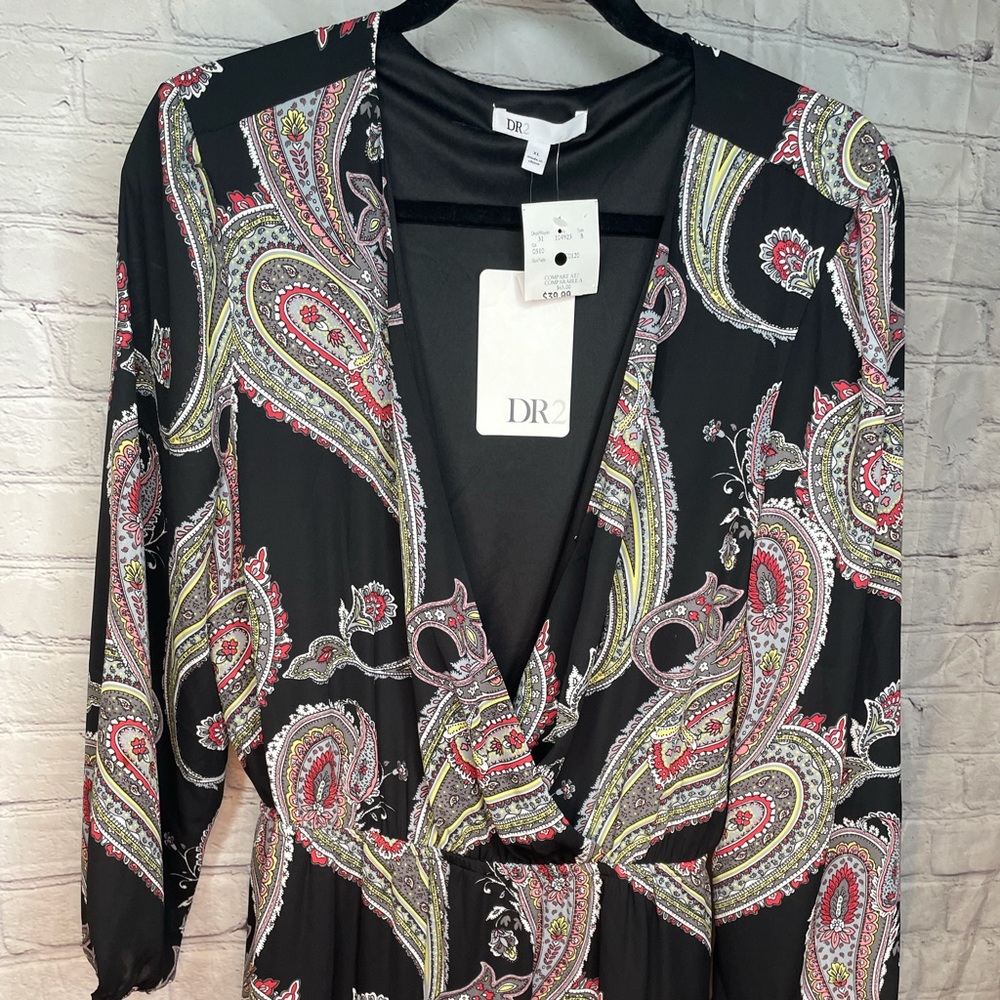 Super cute Faux Wrap printed wrap dress. Nordstrom brand. D2 size XL